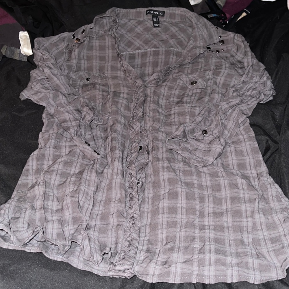 3/4 button down top